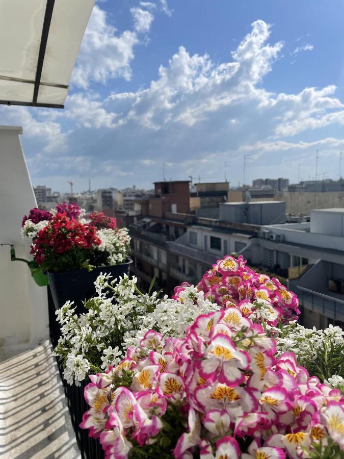 Mikka Studios: Luxury Apartment Бари Екстериор снимка