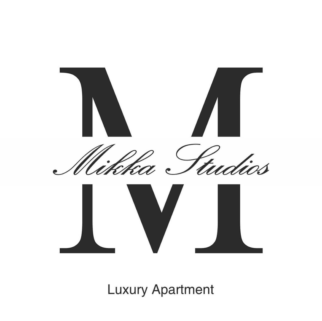 Mikka Studios: Luxury Apartment Бари Екстериор снимка